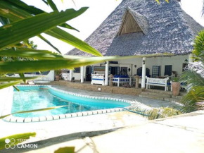 Diani Beach TamuTamu BlackMountain Villa